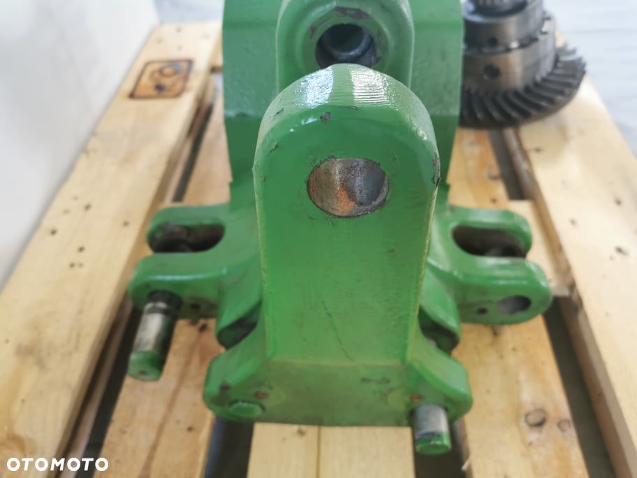 Mechanizm różnicowy przedni John Deere 6155 R {Typ 750310} - 9