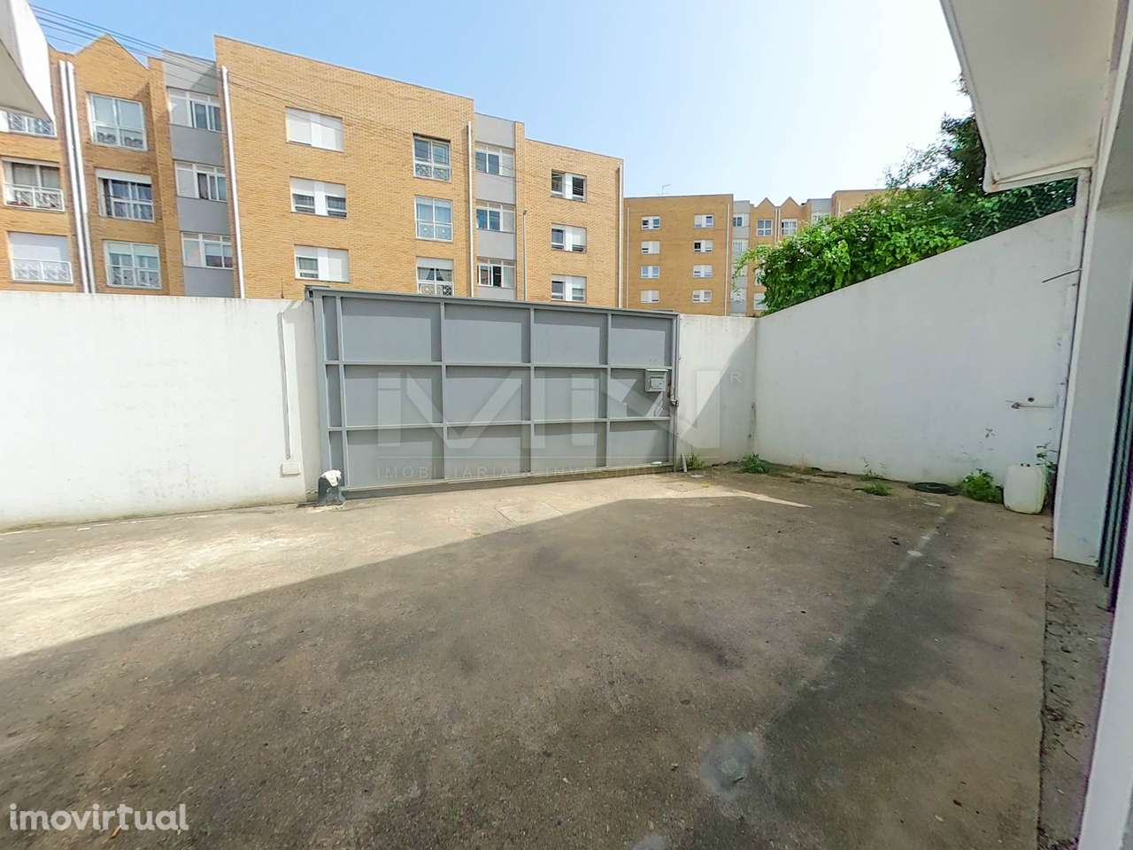 Armazém Gondomar : Potencial Industrial ou Conversão em Moradia - Grande imagem: 4/20