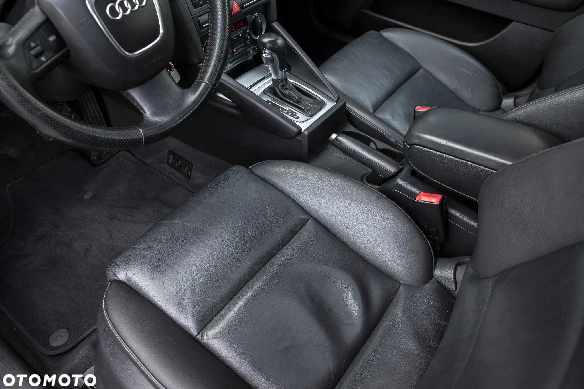 Audi A3 3.2 Sportback quattro S tronic S line Sportpaket plus - 16