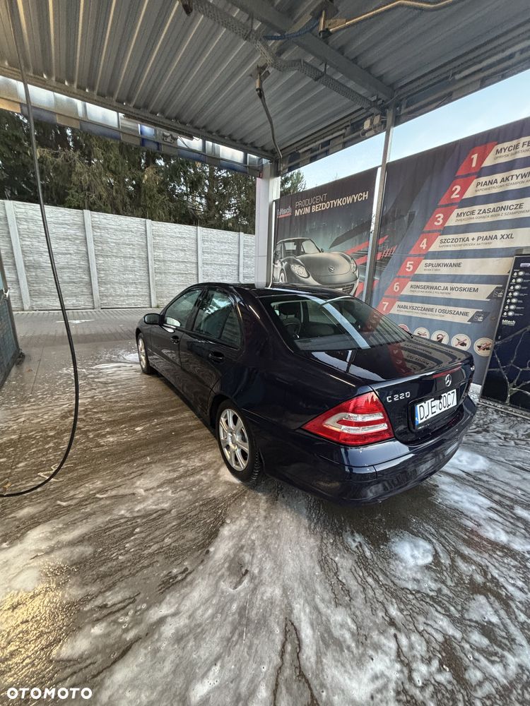 Mercedes-Benz C-Class 2006 photo 3