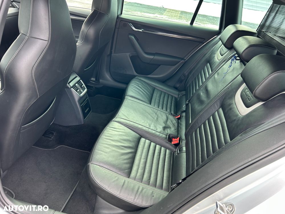 Skoda Octavia 2.0 TDI (Green tec) DSG RS - 17