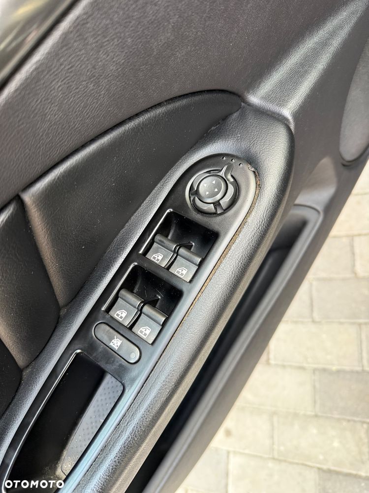 Alfa Romeo 159 2.0JTDM Sport - 24