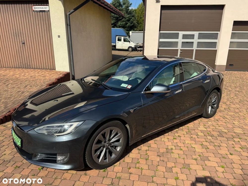Tesla Model S 100 D Performance - 10