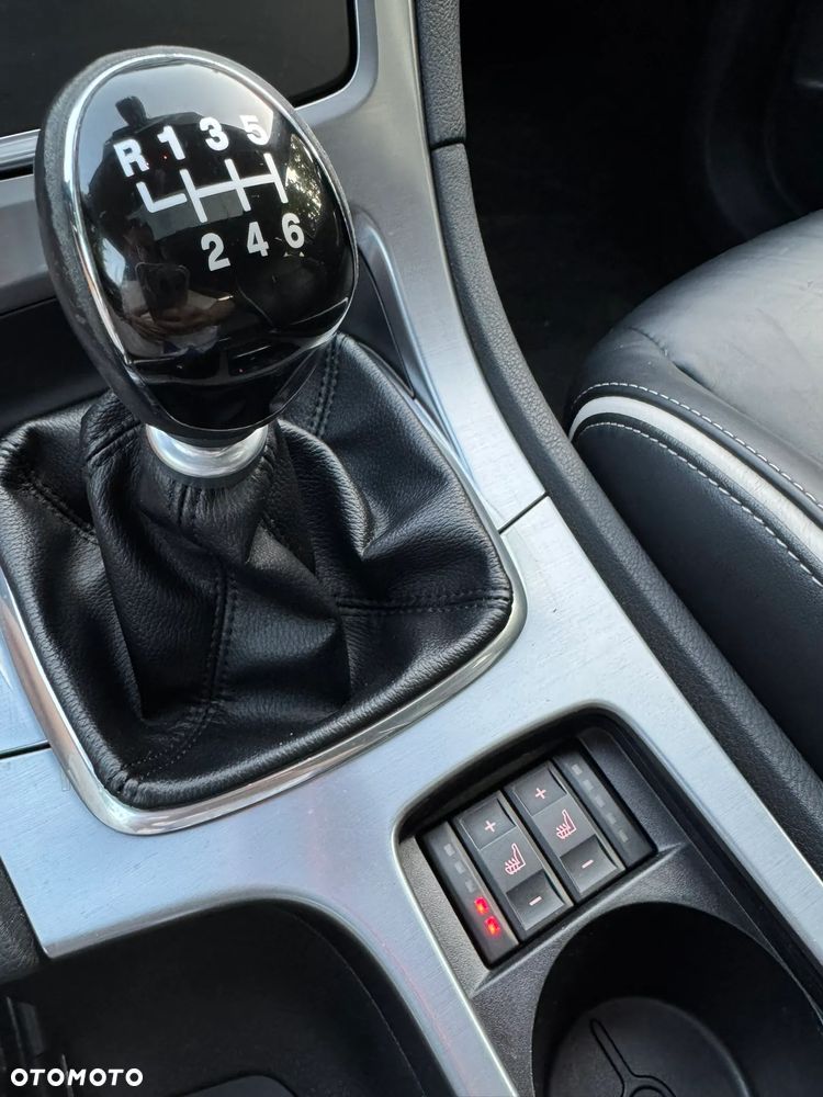 Ford Mondeo 2.0 TDCi Titanium - 21