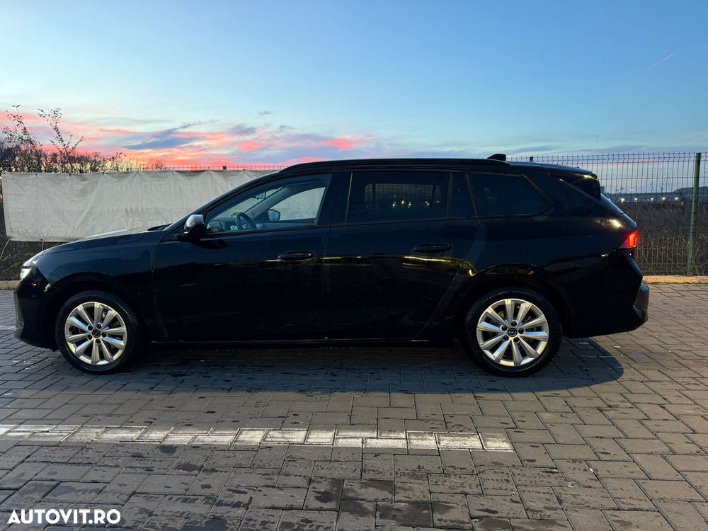 Opel Astra Sports Tourer 1.2 Turbo Enjoy - 9