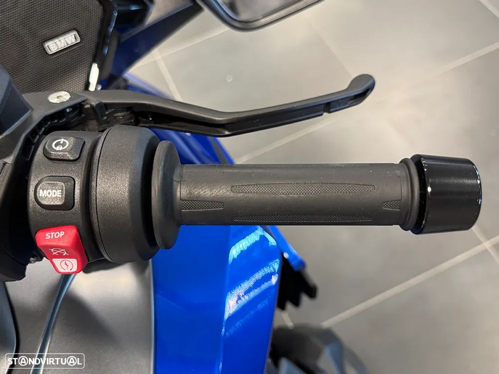 BMW R 1300 GS R 1300 RT - 4