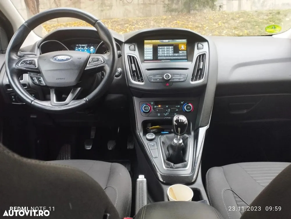 Ford Focus 1.6 TDCI DPF Titanium - 8