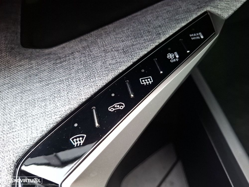 Peugeot 3008 1.2 Hybrid Allure e-DCS6 - 22