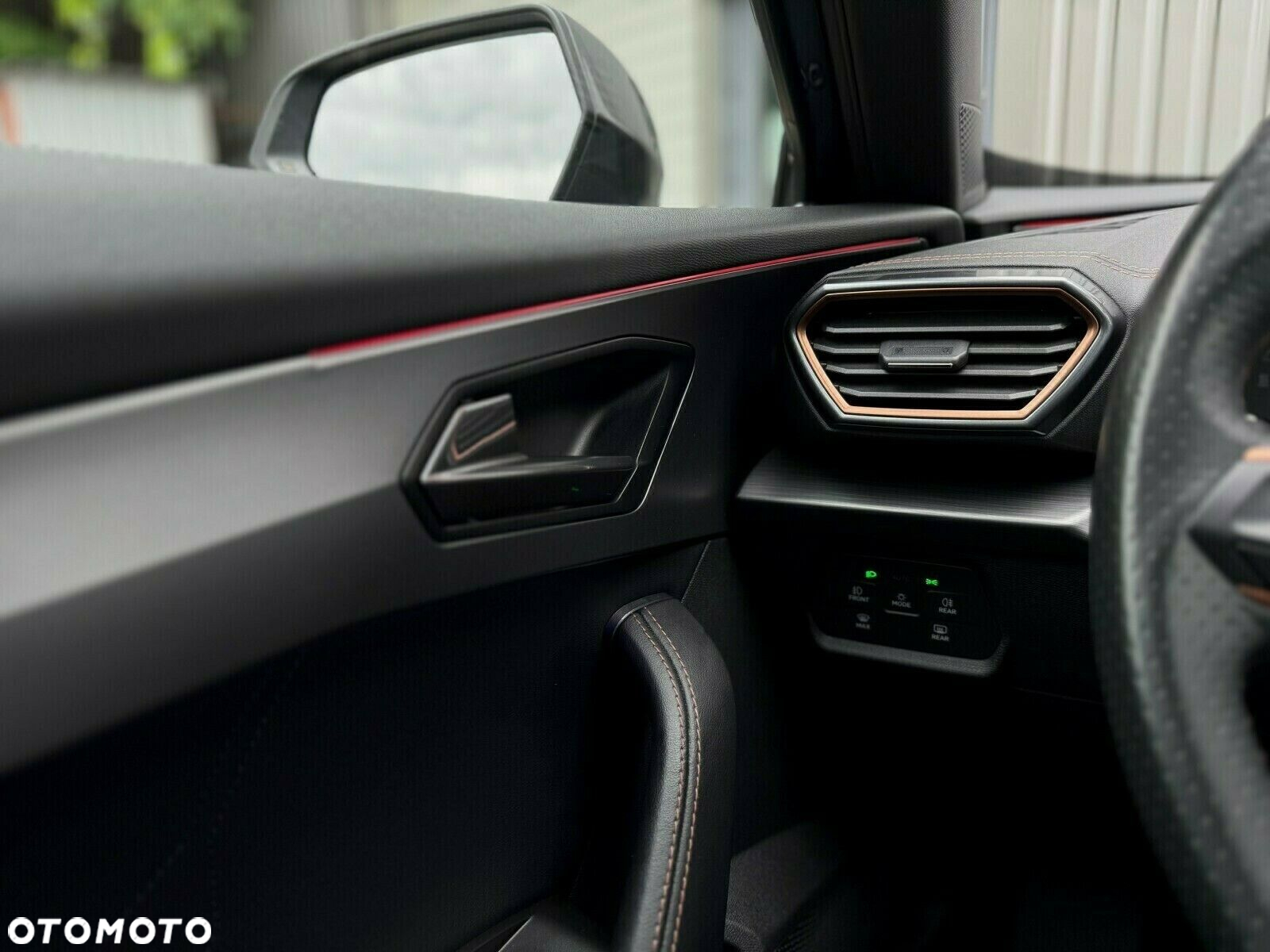Cupra Formentor 1.5 TSI DSG - 32
