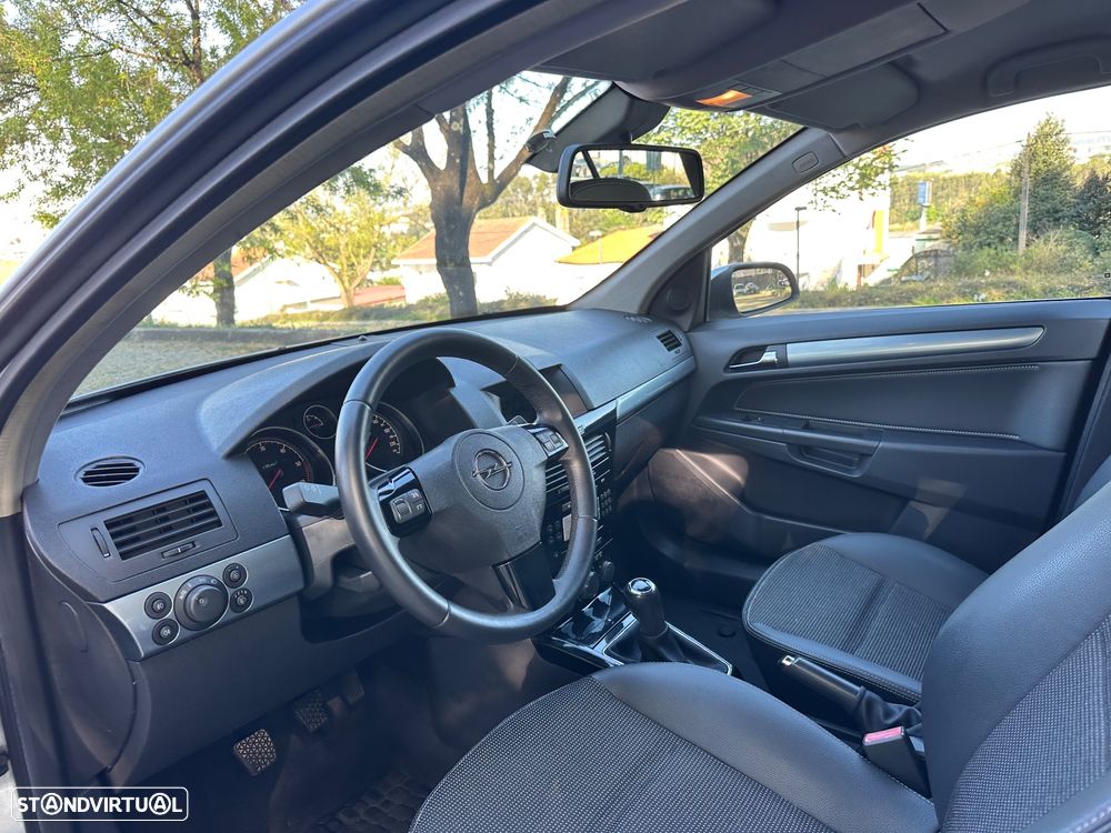 Opel Astra 1.7 CDTI Cosmo - 18