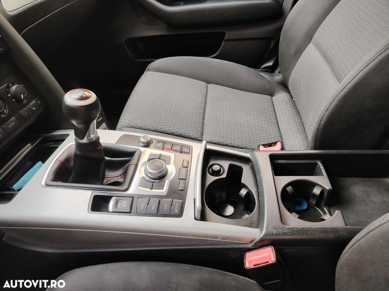 Audi A6 2.0 TDI DPF Avant - 9