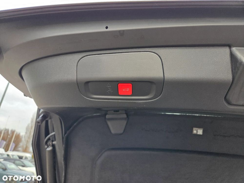 Peugeot 408 1.2 PureTech mHEV GT Exclusive S&S e-DSC6 - 10