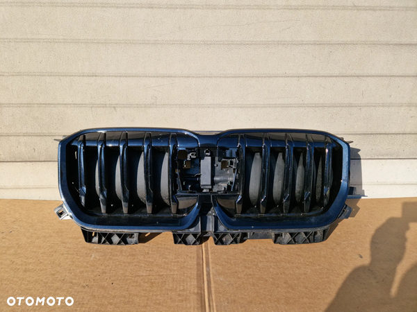 BMW X1 iX1 U11 GRILL ATRAPA ŻALUZJA ROLETA