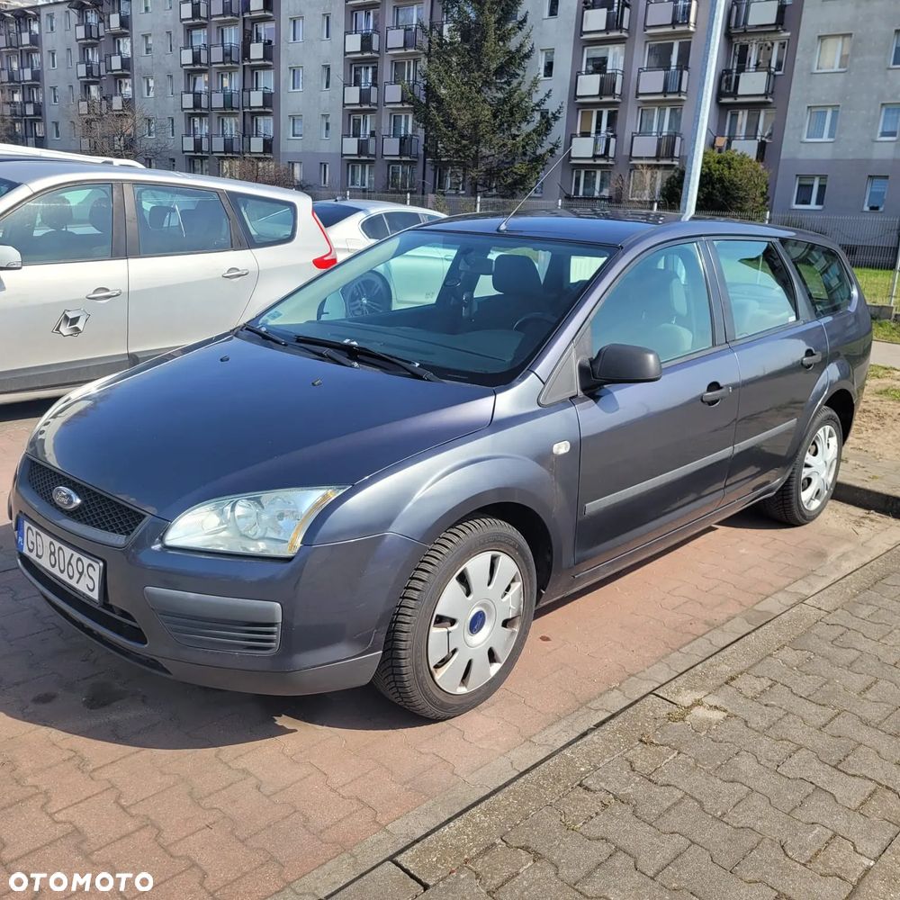 Ford Focus 1.8 TDCi Ambiente - 4