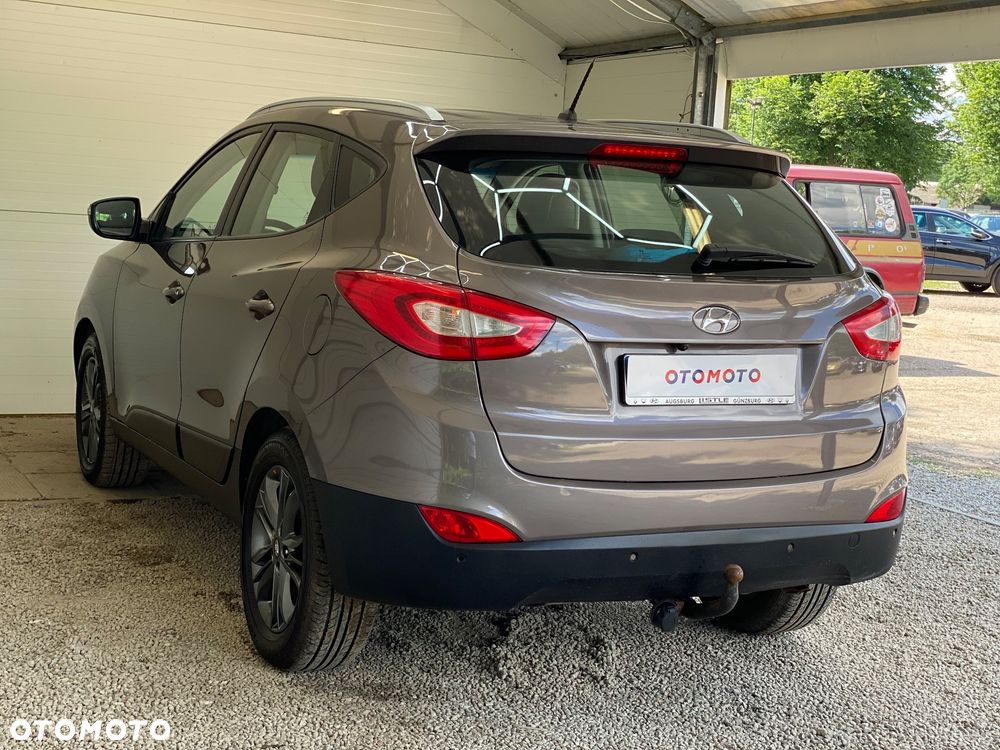 Hyundai ix35 2.0 CRDi 4WD Automatik Fifa World Cup Gold Edition - 30