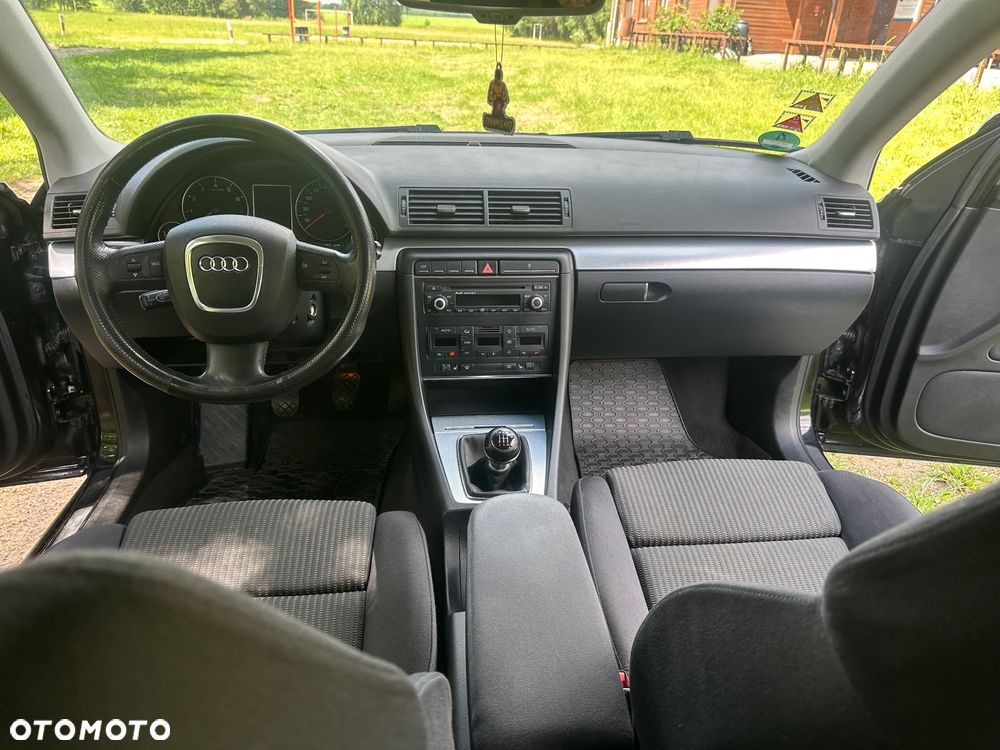Audi A4 Avant - 28