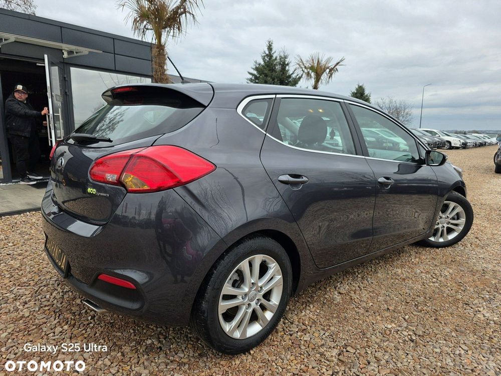 Kia Ceed - 22