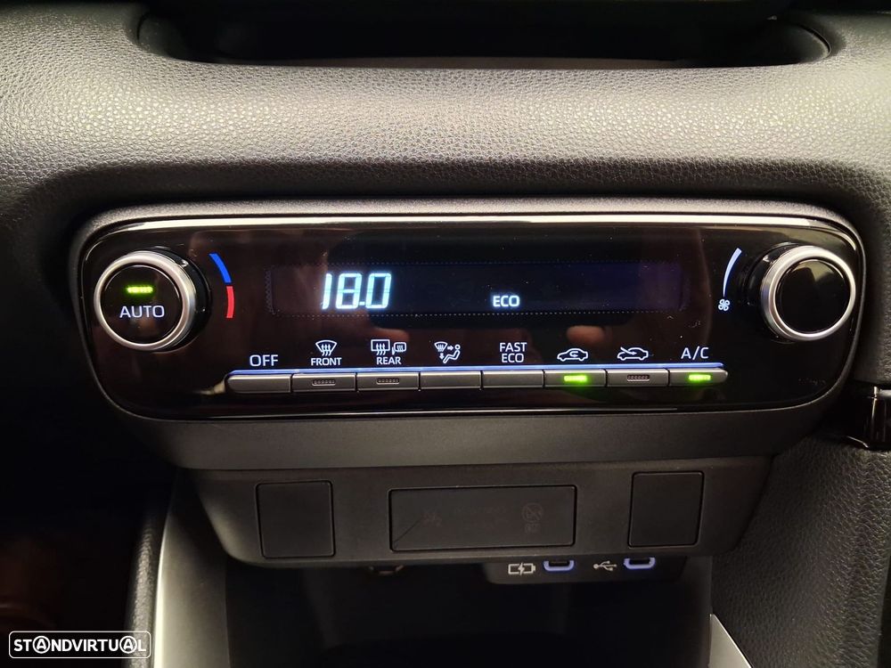Toyota Yaris - 24