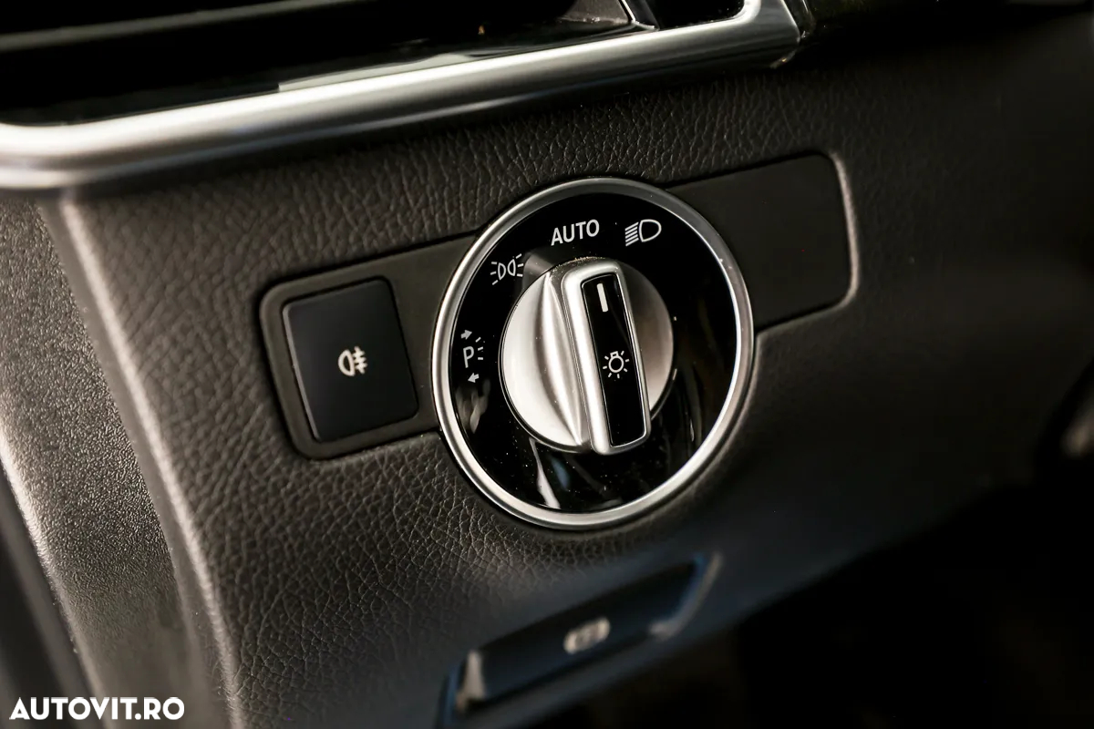 Mercedes-Benz GLE 250 d 4Matic 9G-TRONIC AMG Line - 25