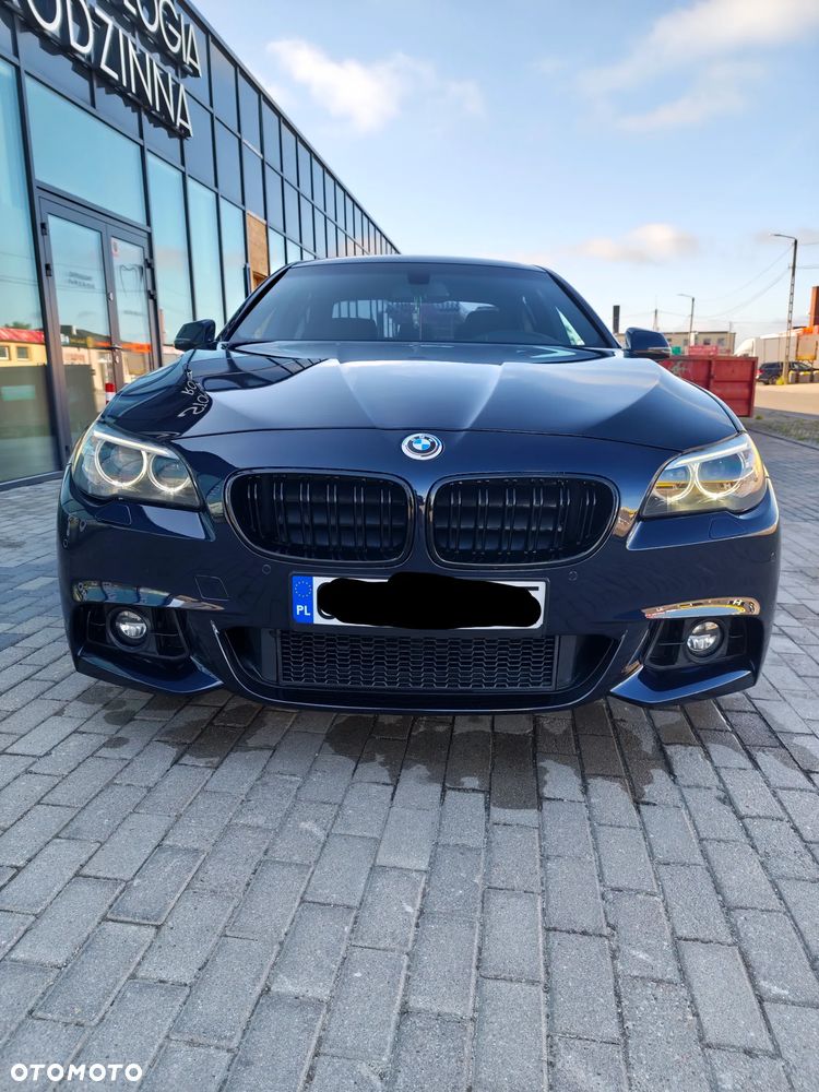 BMW Seria 5 520i Sport-Aut - 2