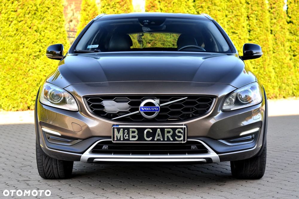 Volvo V60 Cross Country D3 Geartronic Summum - 14
