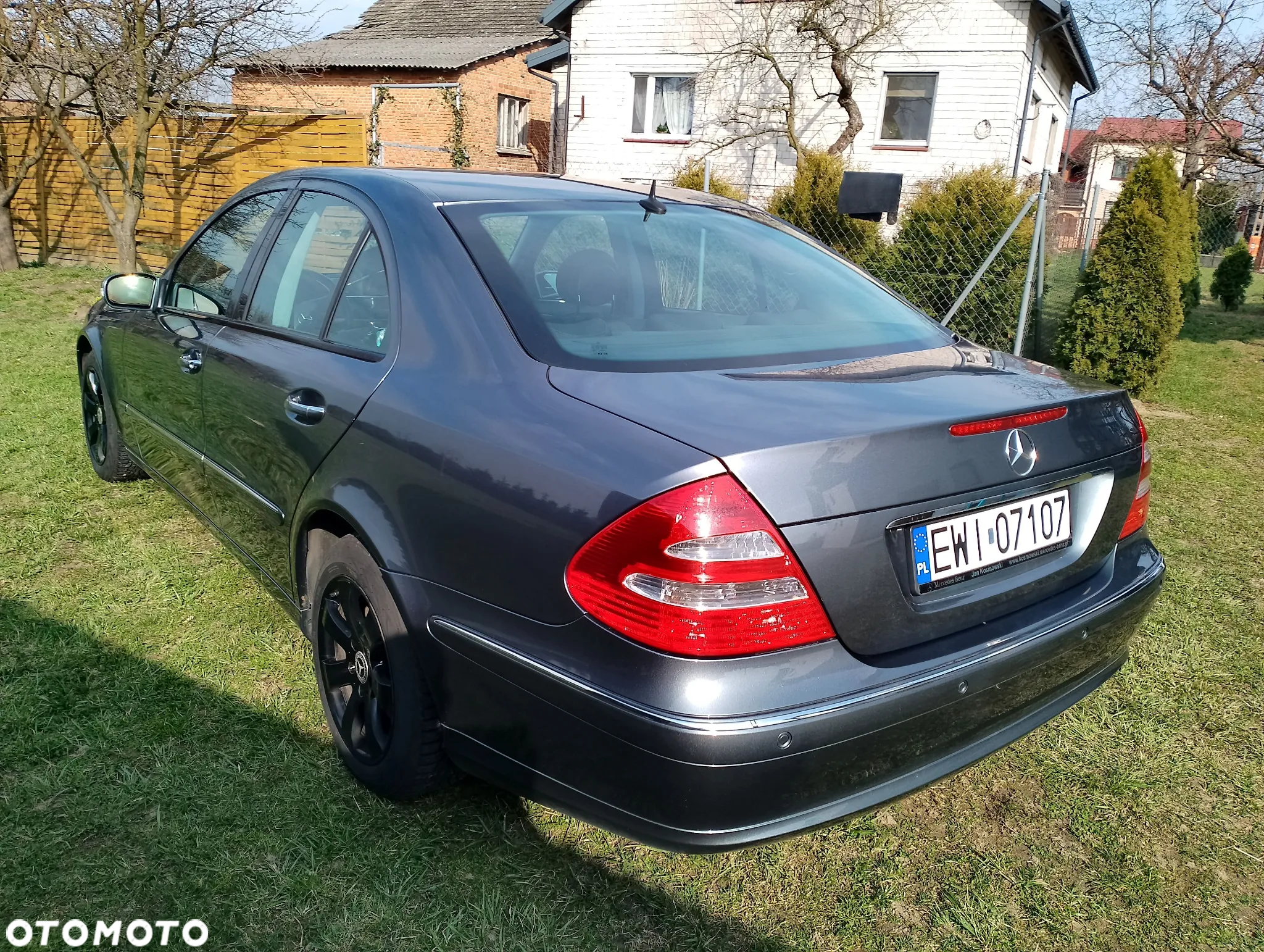 Mercedes-Benz Klasa E - 9