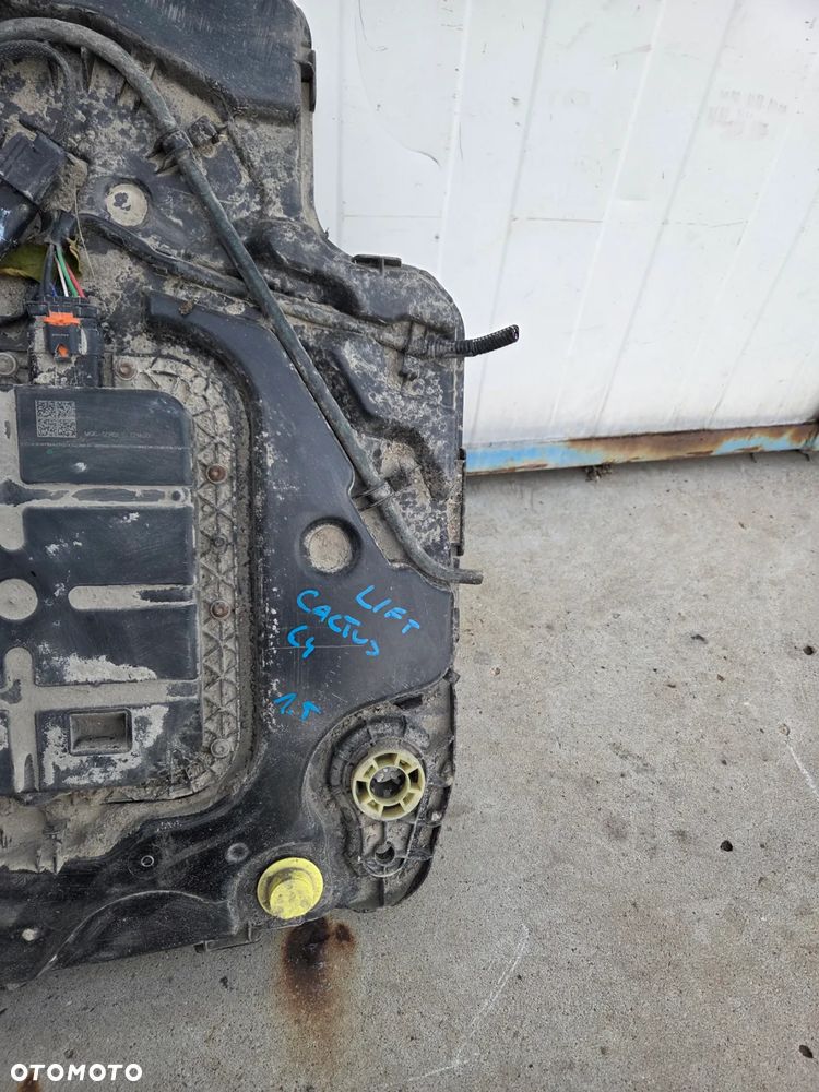 Zbiornik ADBLUE Citroen C4 Cactus LIFT 1.5 BLUE - 4