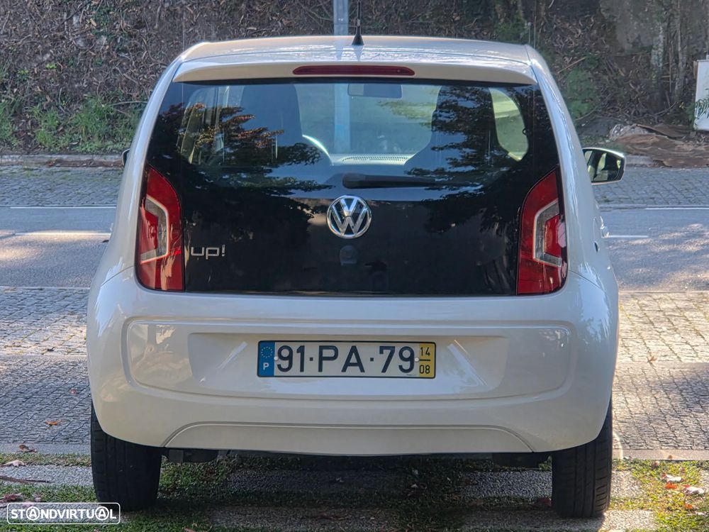 Volkswagen Up 2014 photo 5