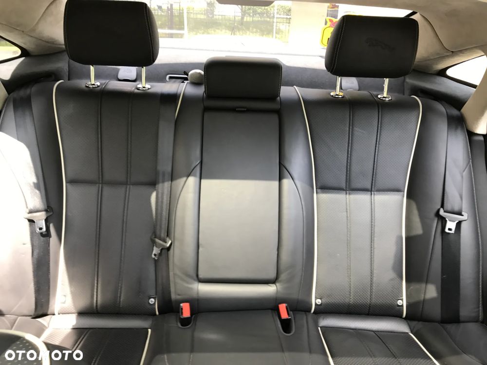 Jaguar XJ 5.0 S/C LWB Supersport - 10