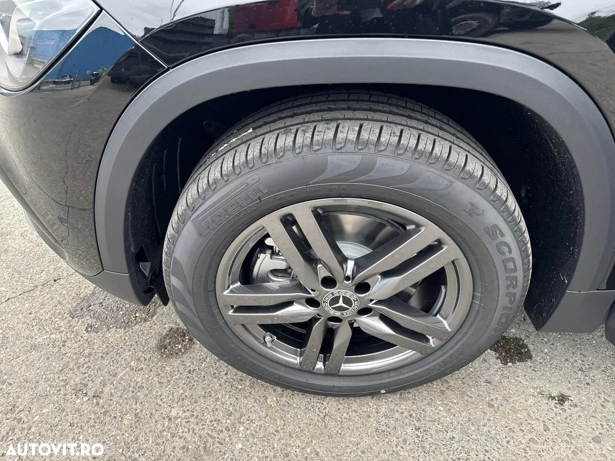 Mercedes-Benz GLA 250 e - 14