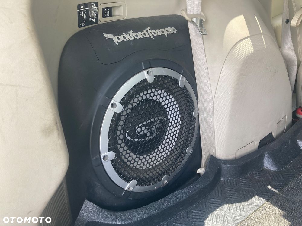 Mitsubishi Outlander 2.0 DID Intense + - 14