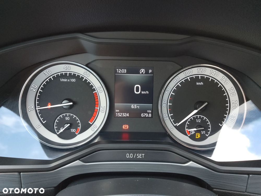 Skoda Superb 1.5 TSI Ambition DSG - 11