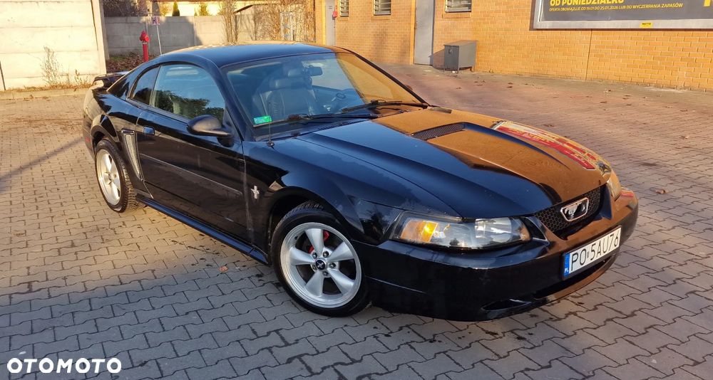 Ford Mustang - 1