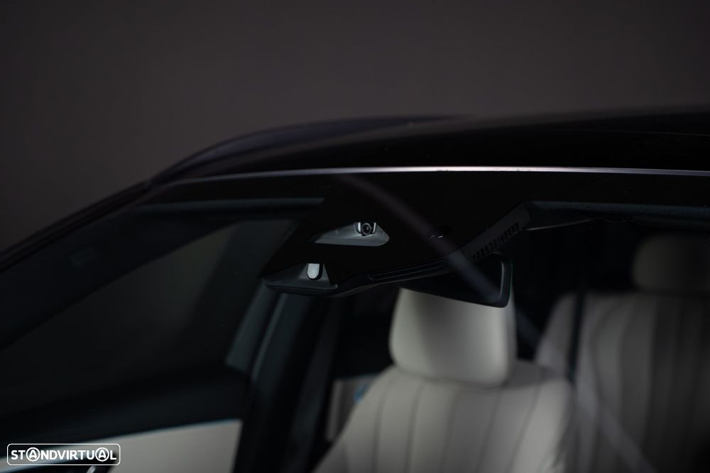 Mercedes-Benz E 300 Standard - 14