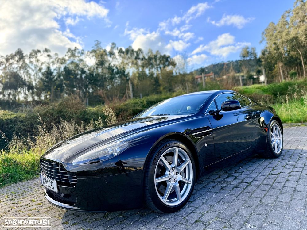 Aston Martin Vantage Coupe V8 Sportshift - 23