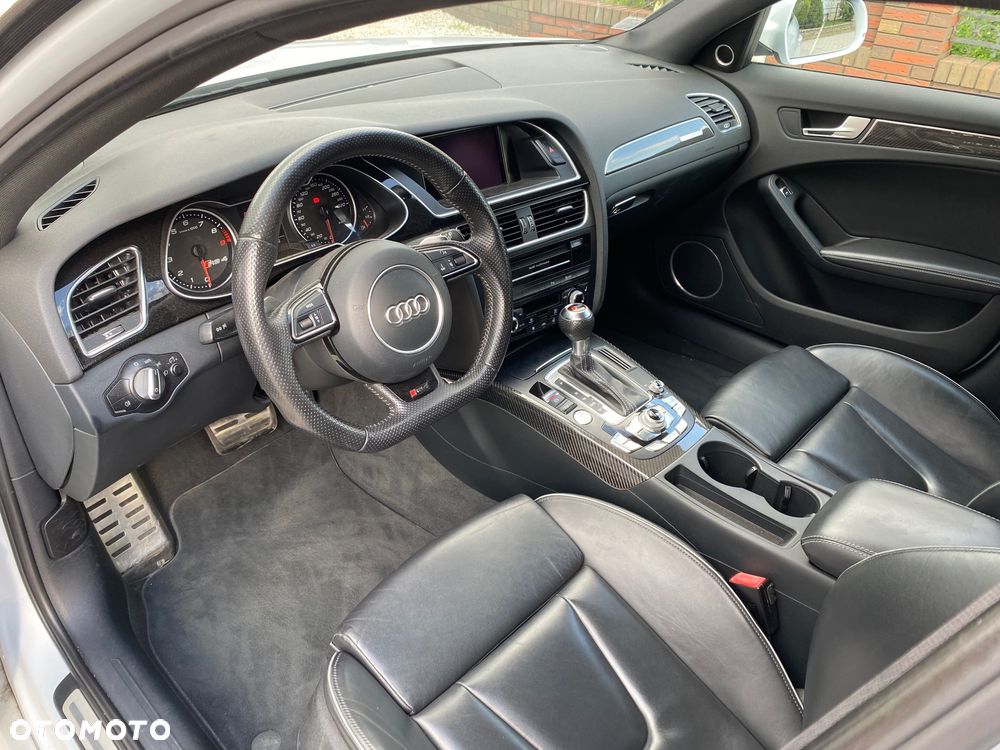 Audi RS4 Avant Avant S tronic - 19