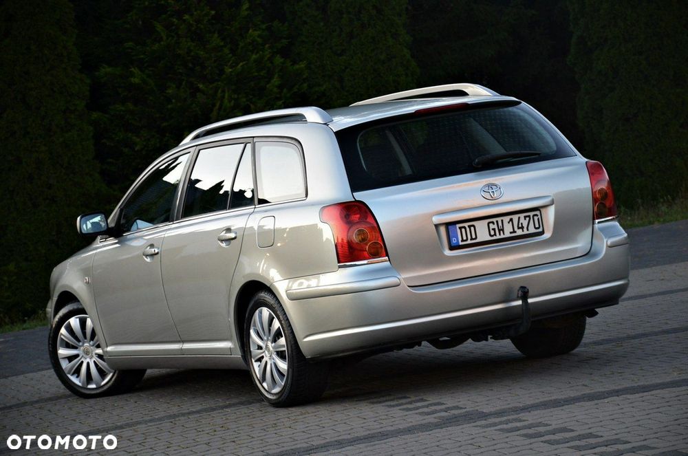 Toyota Avensis - 11
