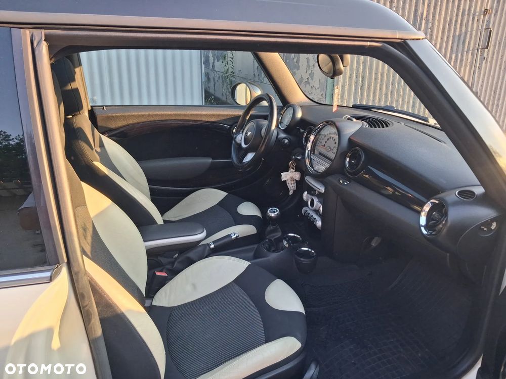 MINI Clubman - 14