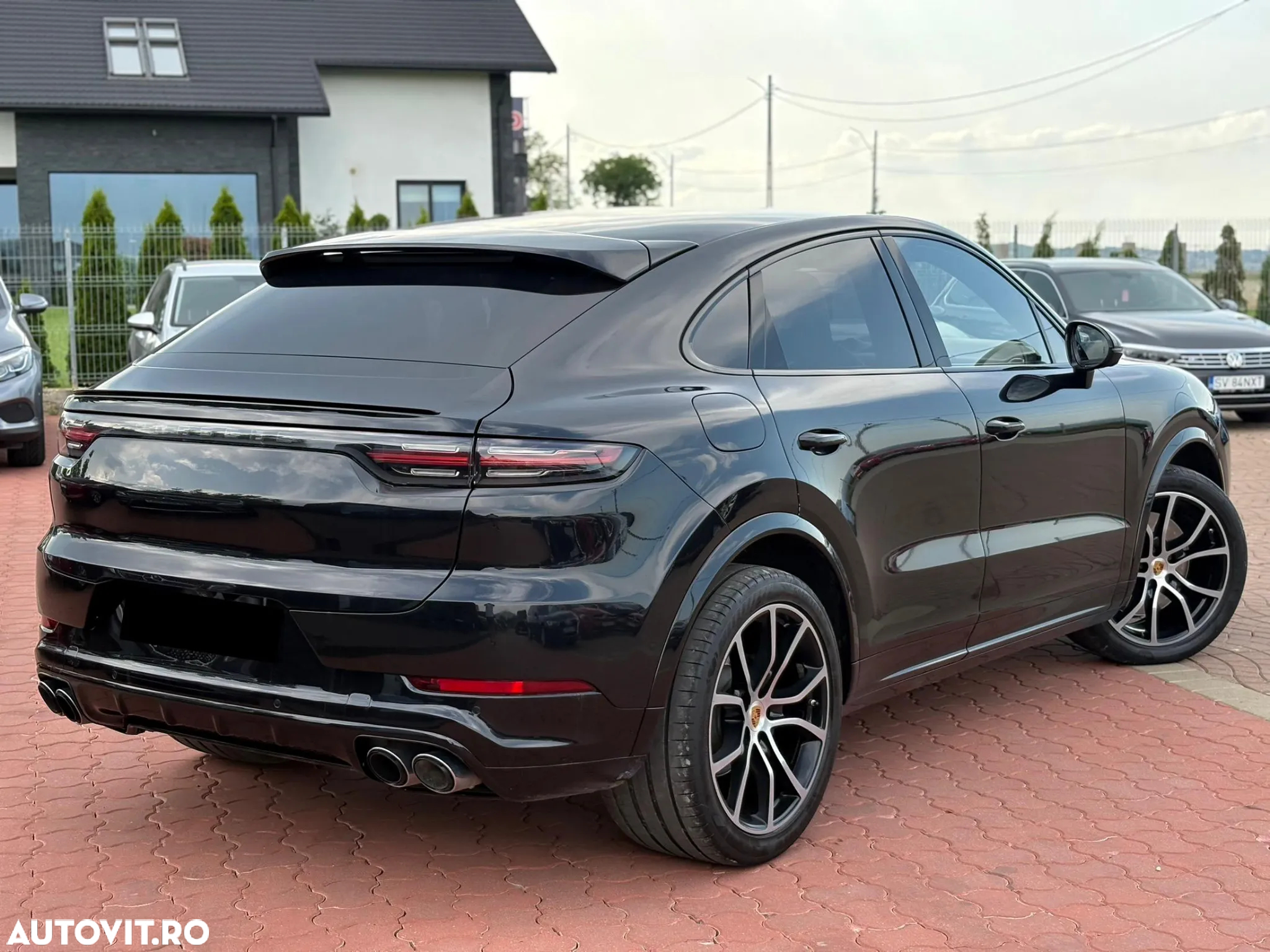 Porsche Cayenne S - 2