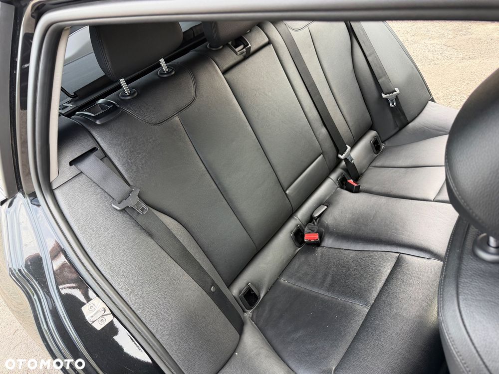 BMW Seria 3 - 12