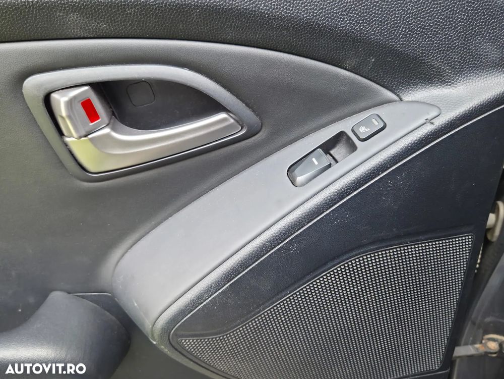 Hyundai ix35 2.0 CRDI 4WD Comfort - 12