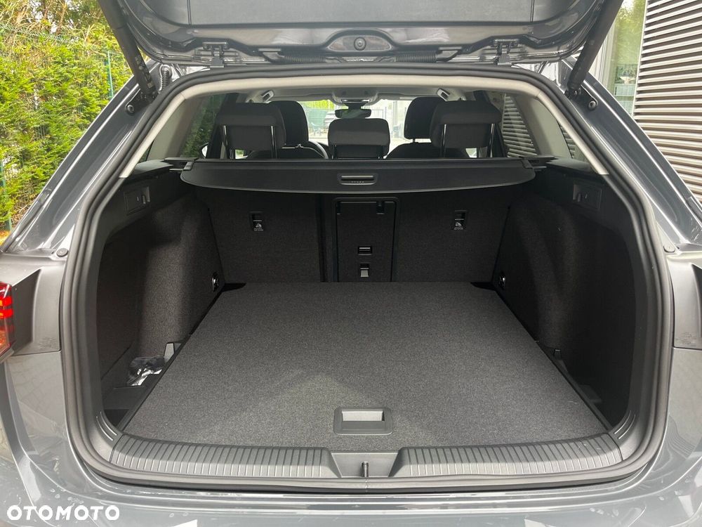 Volkswagen Golf - 9