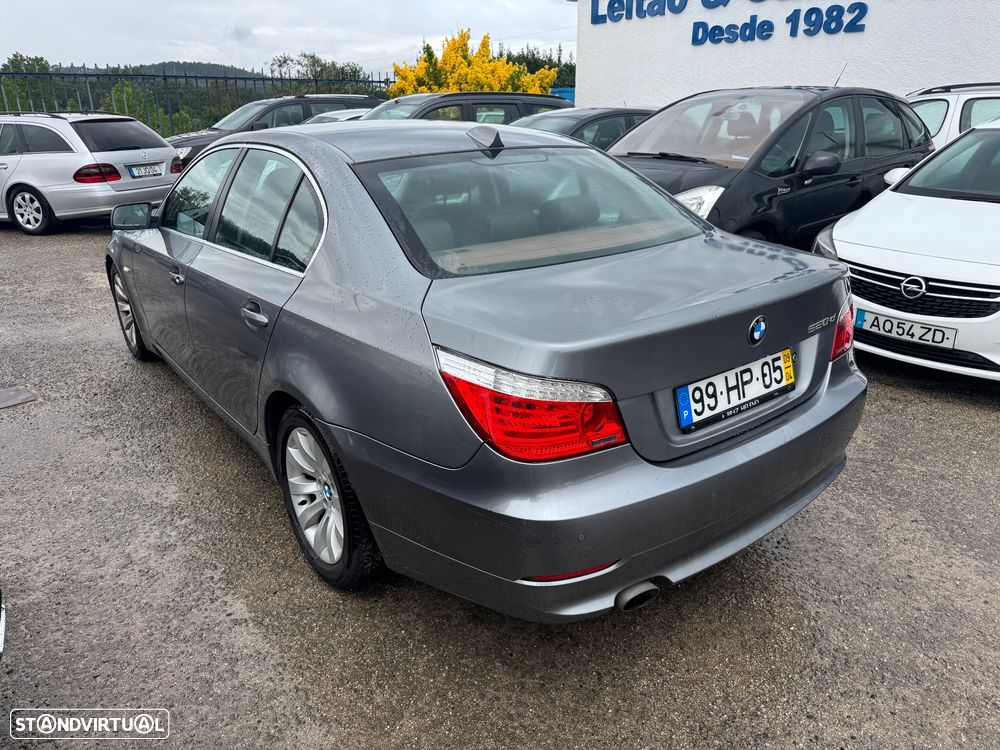 BMW 520 dA Executive - 31