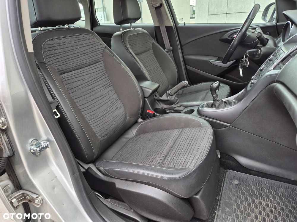 Opel Astra 1.4 T Executive EU6 - 8