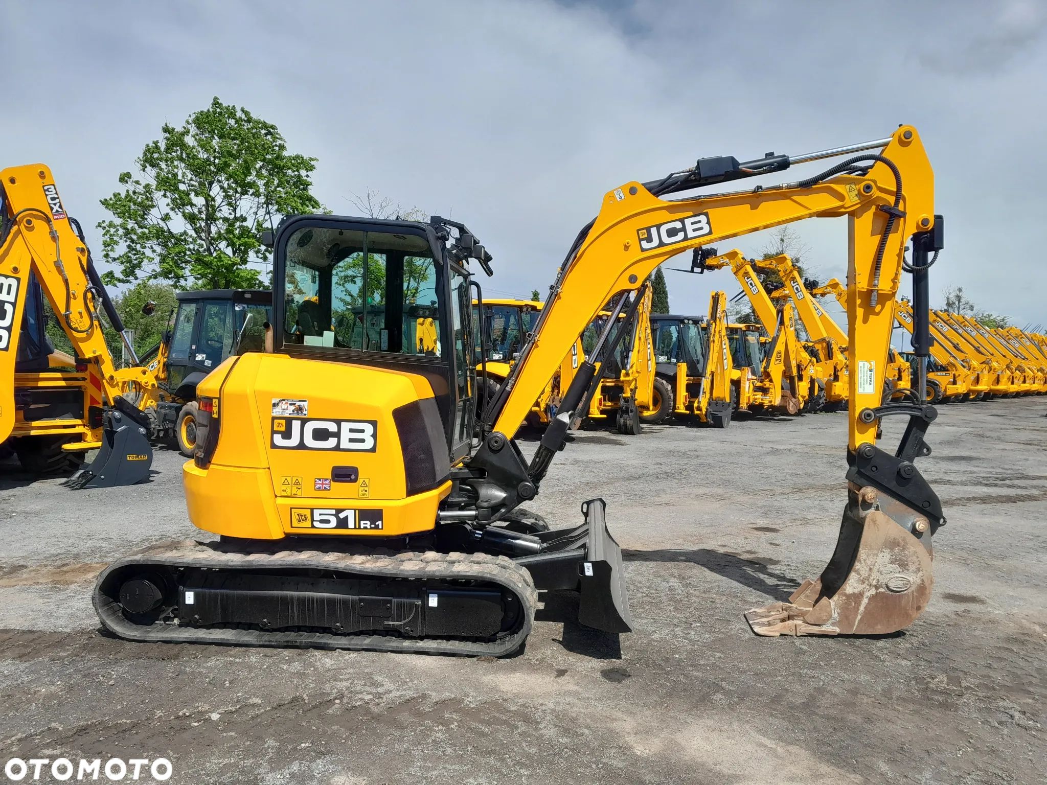 JCB 51r-1 - 1