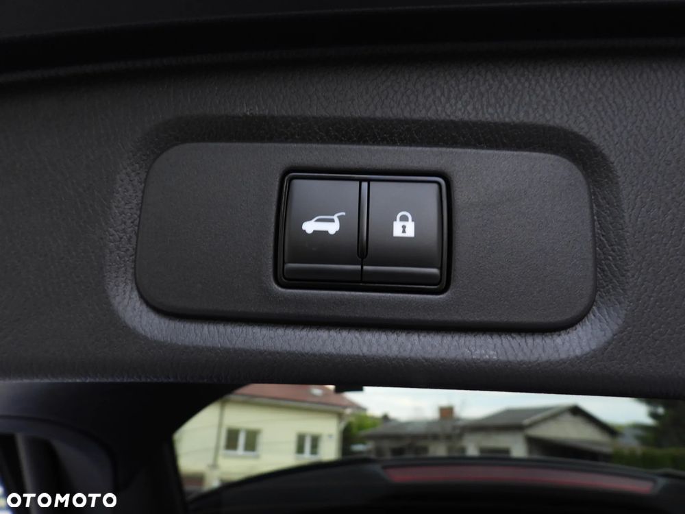 Nissan Qashqai 1.3 DIG-T MHEV Xtronic Tekna - 39