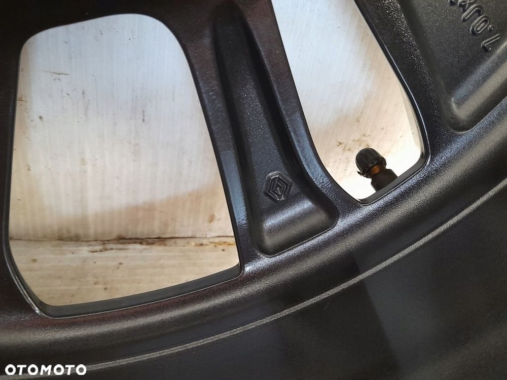 Felga aluminiowa Renault 7.0" x 17" 5x114.3 ET 44 - 6