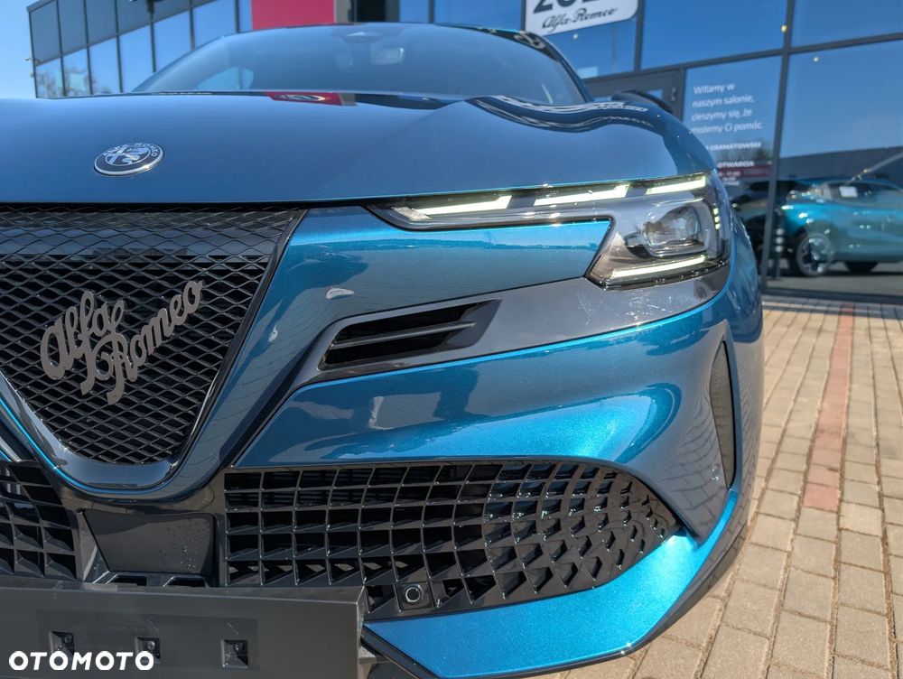 Alfa Romeo Junior 1.2 mHEV Ti eDCT - 3