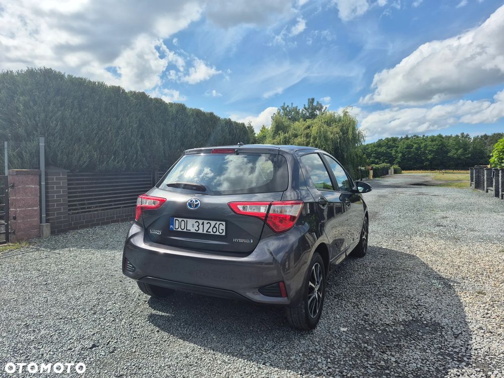 Toyota Yaris 1.5 VVT-i Y20 Team Deutschland - 6