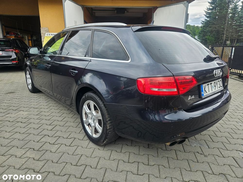 Audi A4 Avant - 4